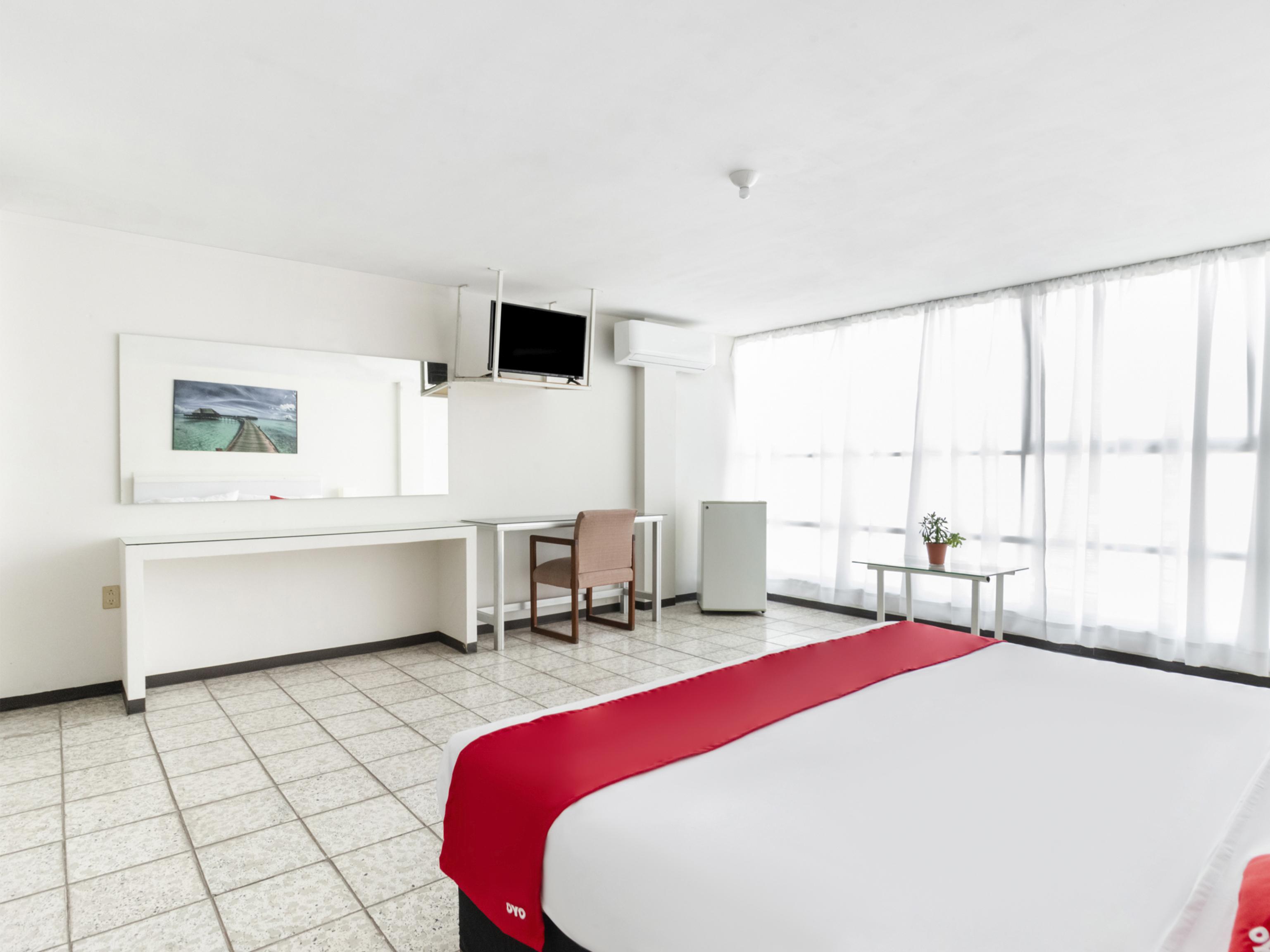 Oyo Del Llanito, Hotel Aguascalientes