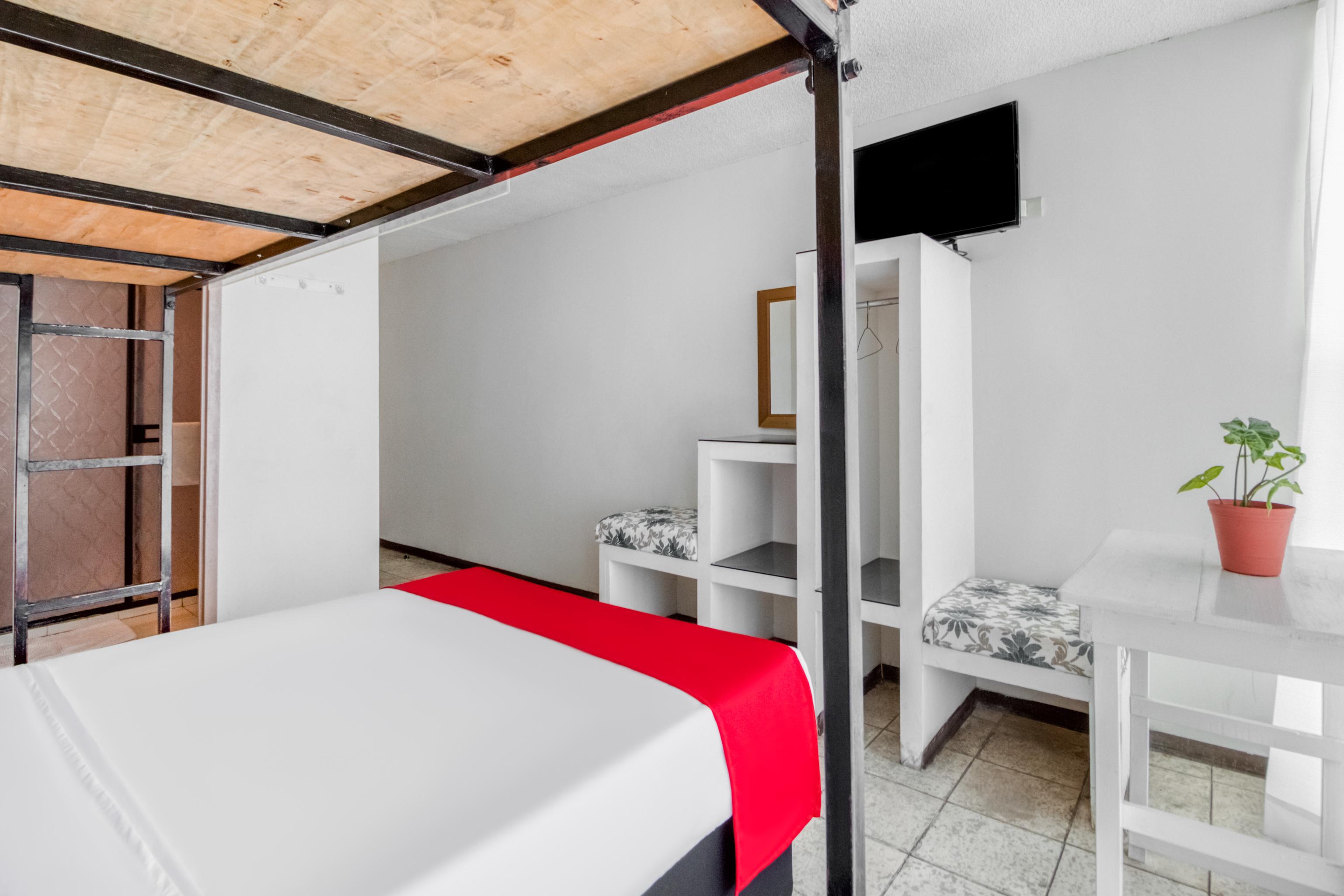 Hotel Oyo Del Llanito, Aguascalientes